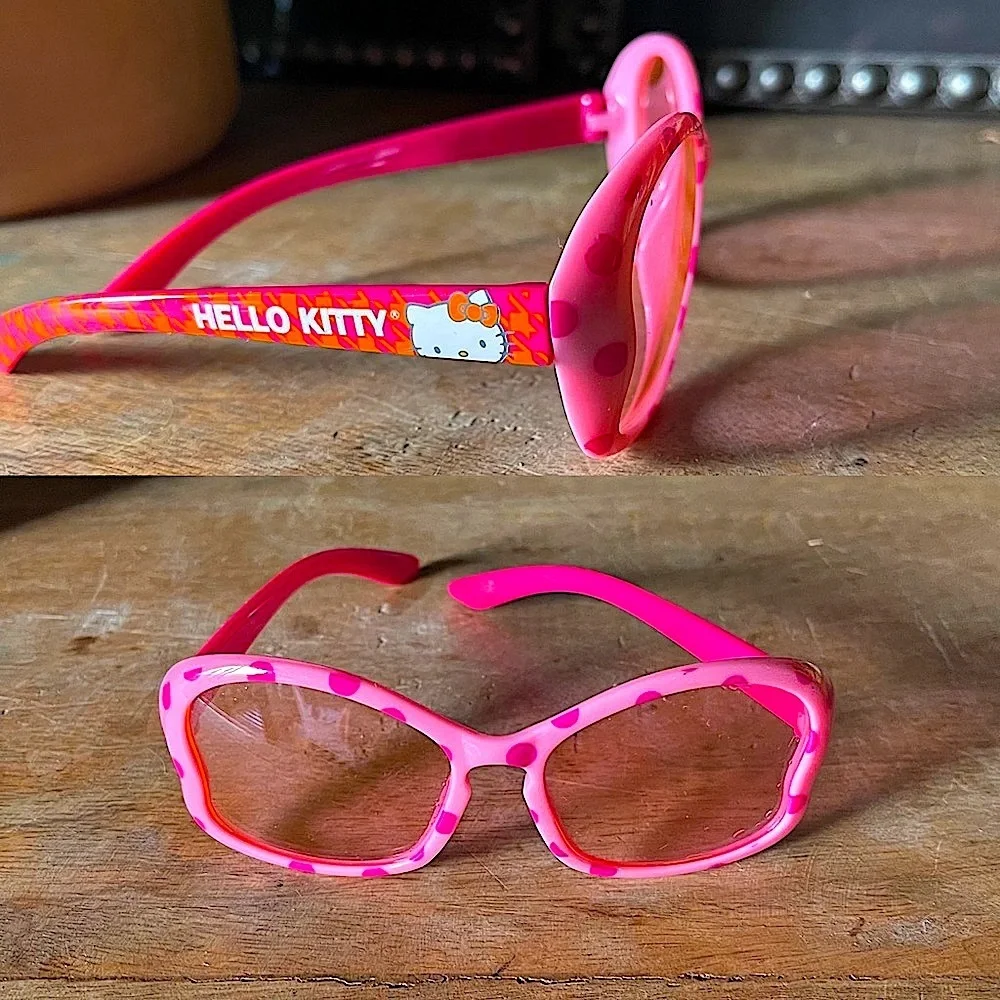 Sanrio girls kids Hello Kitty hot pink Barbie style sunglasses girl
